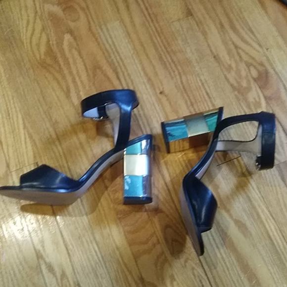 Summer sandals with metallic colour block heels - Picture 2 of 2